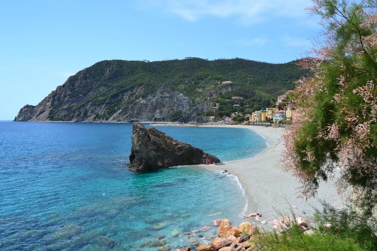 モンテロッソ・アル・マーレTramonto Sul Mareアパートメント エクステリア 写真